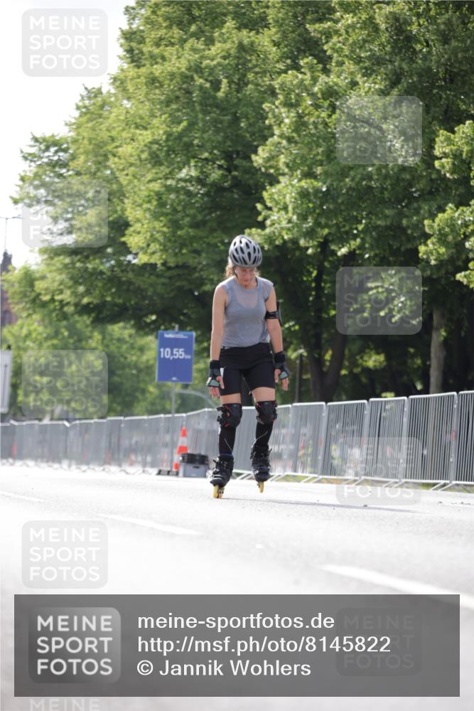 29.06.2025 - hella hamburg halbmarathon Jannik Wohlers http://msf.ph/oto/8145822 29.06.2025 09:08:52 Lombardsbrücke  meine-sportfotos.de