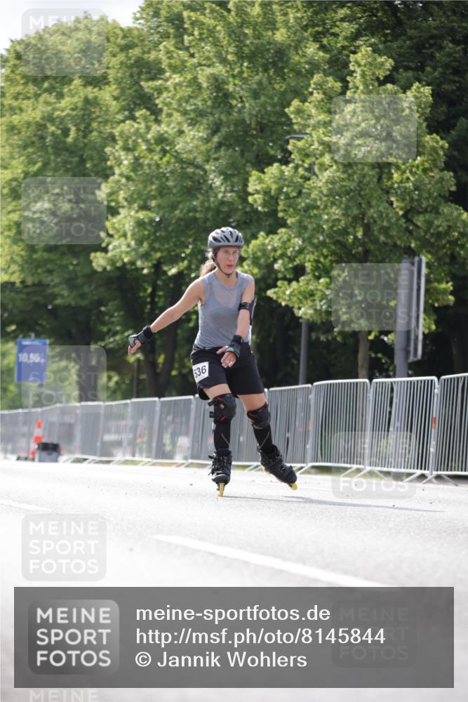 29.06.2025 - hella hamburg halbmarathon Jannik Wohlers http://msf.ph/oto/8145844 29.06.2025 09:08:53 Lombardsbrücke  meine-sportfotos.de