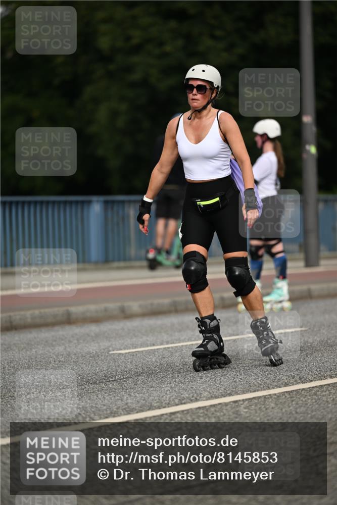 29.06.2025 - hella hamburg halbmarathon Dr. Thomas Lammeyer http://msf.ph/oto/8145853 29.06.2025 09:14:40 Kennedybrücke  meine-sportfotos.de