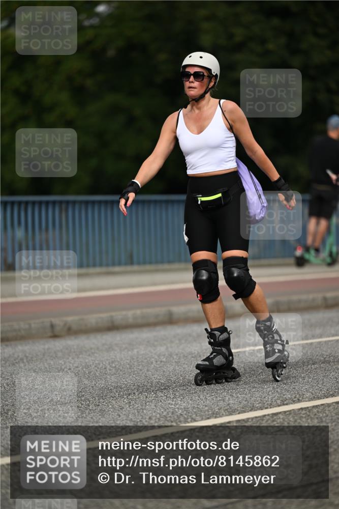29.06.2025 - hella hamburg halbmarathon Dr. Thomas Lammeyer http://msf.ph/oto/8145862 29.06.2025 09:14:40 Kennedybrücke  meine-sportfotos.de