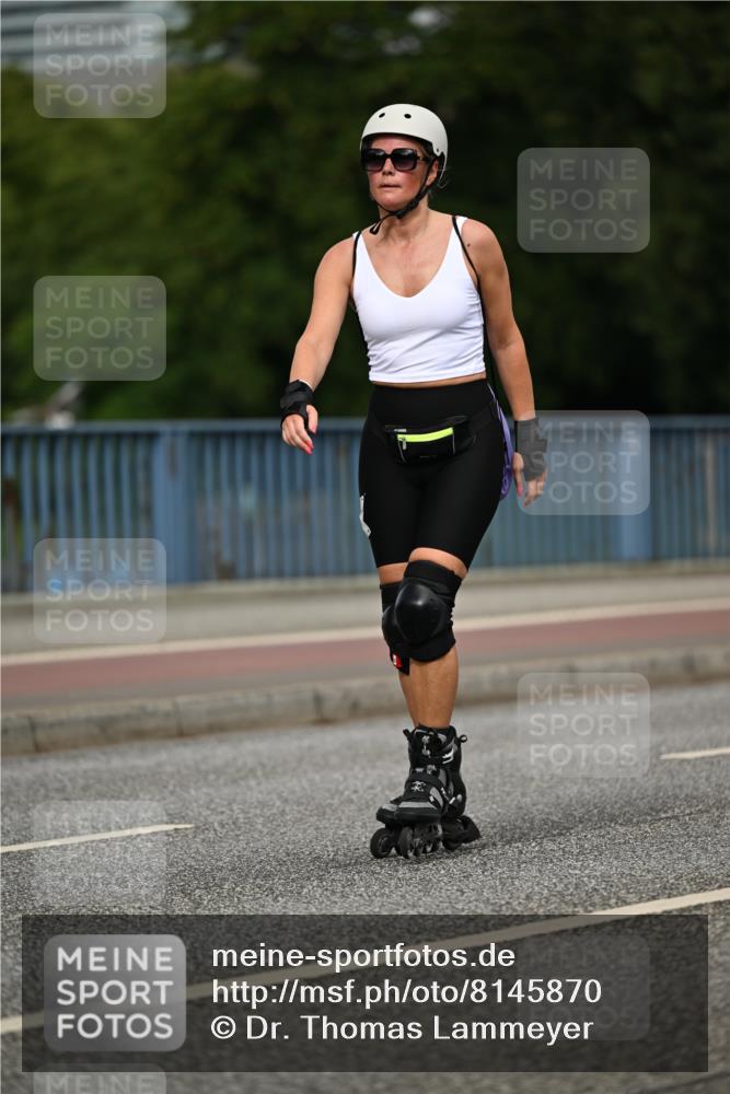 29.06.2025 - hella hamburg halbmarathon Dr. Thomas Lammeyer http://msf.ph/oto/8145870 29.06.2025 09:14:40 Kennedybrücke  meine-sportfotos.de