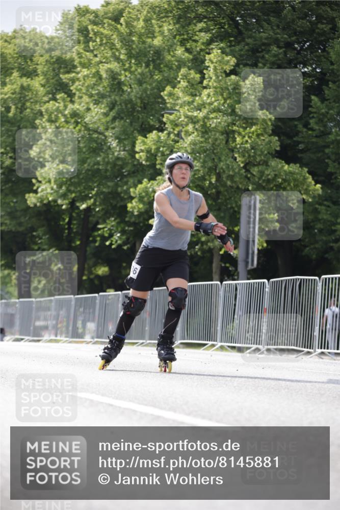 29.06.2025 - hella hamburg halbmarathon Jannik Wohlers http://msf.ph/oto/8145881 29.06.2025 09:08:53 Lombardsbrücke  meine-sportfotos.de