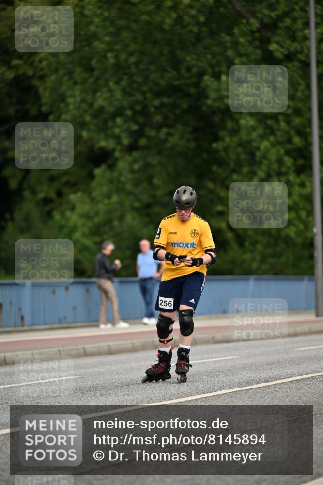 29.06.2025 - hella hamburg halbmarathon Dr. Thomas Lammeyer http://msf.ph/oto/8145894 29.06.2025 09:14:57 Kennedybrücke  meine-sportfotos.de