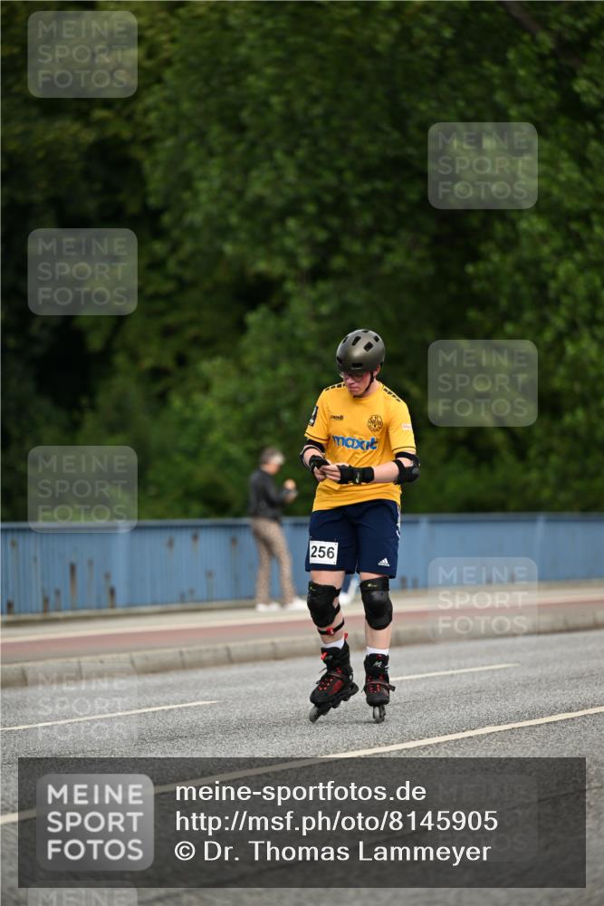 29.06.2025 - hella hamburg halbmarathon Dr. Thomas Lammeyer http://msf.ph/oto/8145905 29.06.2025 09:14:57 Kennedybrücke  meine-sportfotos.de