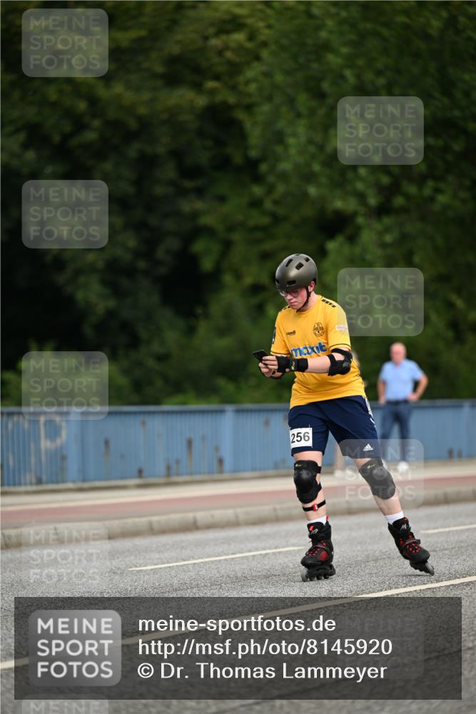 29.06.2025 - hella hamburg halbmarathon Dr. Thomas Lammeyer http://msf.ph/oto/8145920 29.06.2025 09:14:57 Kennedybrücke  meine-sportfotos.de