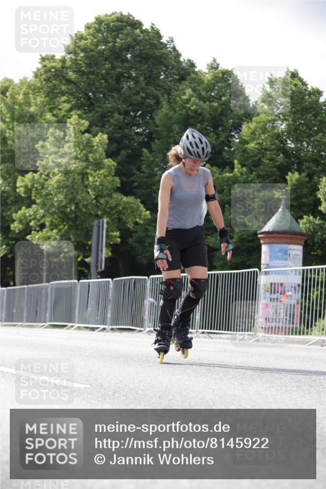 29.06.2025 - hella hamburg halbmarathon Jannik Wohlers http://msf.ph/oto/8145922 29.06.2025 09:08:54 Lombardsbrücke  meine-sportfotos.de