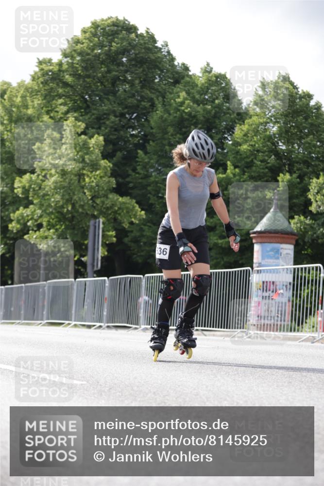 29.06.2025 - hella hamburg halbmarathon Jannik Wohlers http://msf.ph/oto/8145925 29.06.2025 09:08:54 Lombardsbrücke  meine-sportfotos.de