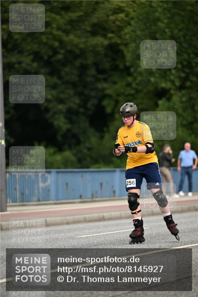 29.06.2025 - hella hamburg halbmarathon Dr. Thomas Lammeyer http://msf.ph/oto/8145927 29.06.2025 09:14:57 Kennedybrücke  meine-sportfotos.de