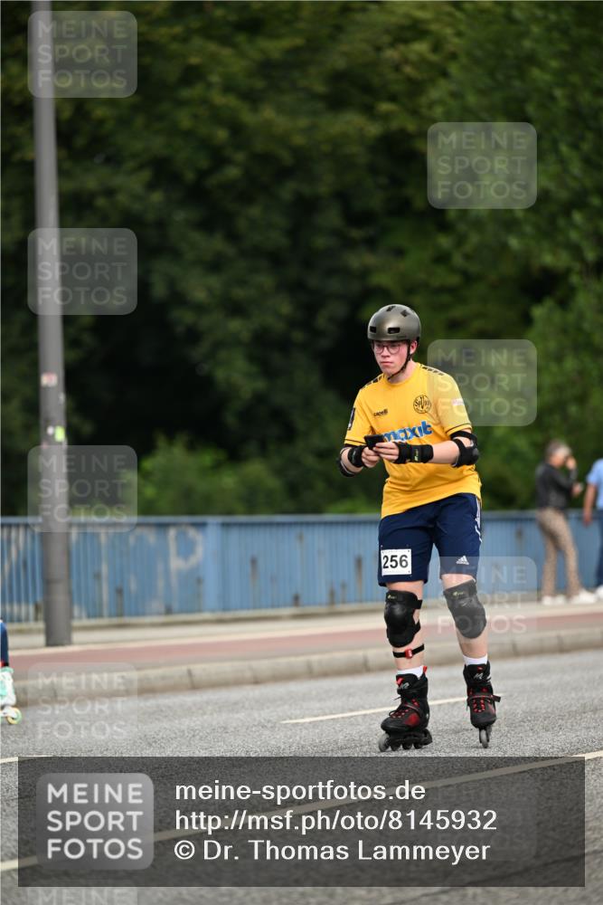 29.06.2025 - hella hamburg halbmarathon Dr. Thomas Lammeyer http://msf.ph/oto/8145932 29.06.2025 09:14:58 Kennedybrücke  meine-sportfotos.de