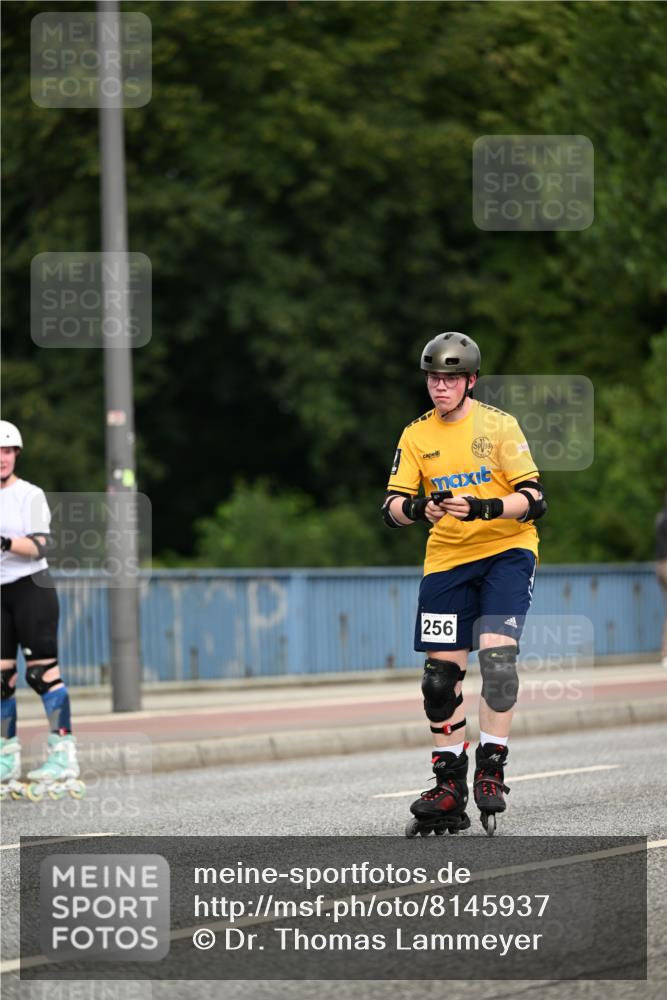 29.06.2025 - hella hamburg halbmarathon Dr. Thomas Lammeyer http://msf.ph/oto/8145937 29.06.2025 09:14:58 Kennedybrücke  meine-sportfotos.de
