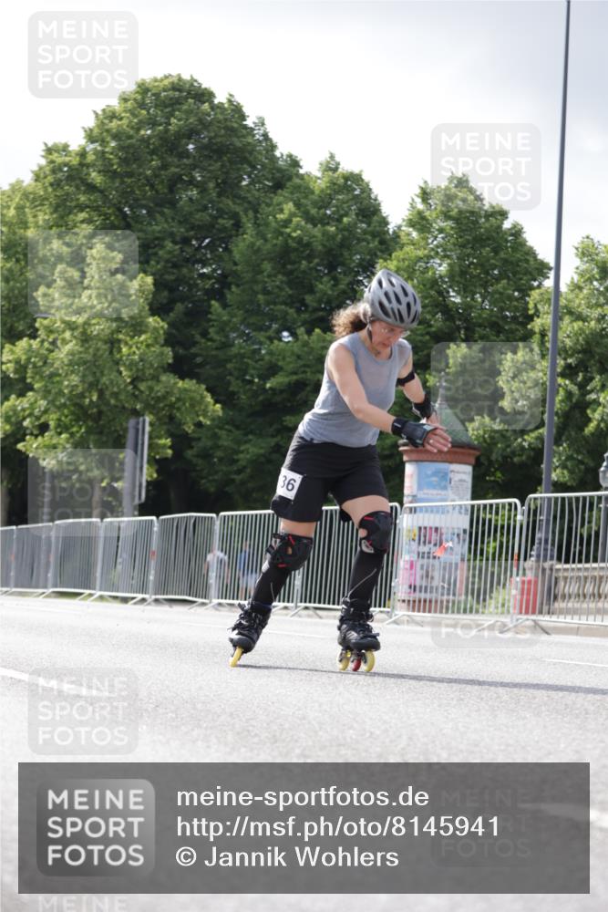 29.06.2025 - hella hamburg halbmarathon Jannik Wohlers http://msf.ph/oto/8145941 29.06.2025 09:08:54 Lombardsbrücke  meine-sportfotos.de