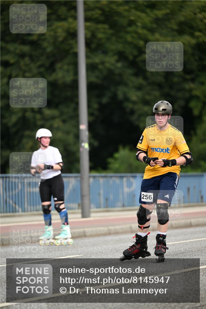 29.06.2025 - hella hamburg halbmarathon Dr. Thomas Lammeyer http://msf.ph/oto/8145947 29.06.2025 09:14:58 Kennedybrücke  meine-sportfotos.de