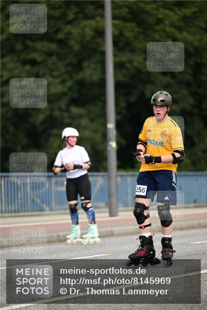 29.06.2025 - hella hamburg halbmarathon Dr. Thomas Lammeyer http://msf.ph/oto/8145969 29.06.2025 09:14:58 Kennedybrücke  meine-sportfotos.de