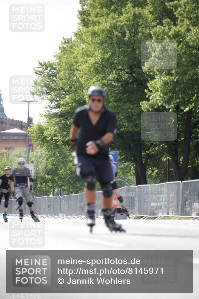 29.06.2025 - hella hamburg halbmarathon Jannik Wohlers http://msf.ph/oto/8145971 29.06.2025 09:08:57 Lombardsbrücke  meine-sportfotos.de