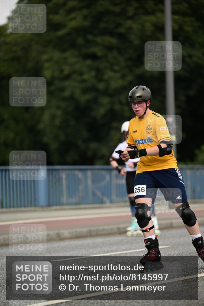 29.06.2025 - hella hamburg halbmarathon Dr. Thomas Lammeyer http://msf.ph/oto/8145997 29.06.2025 09:14:59 Kennedybrücke  meine-sportfotos.de