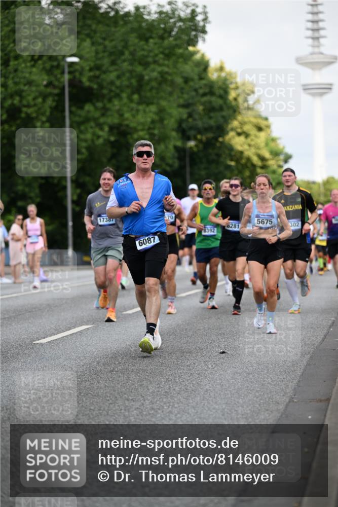 29.06.2025 - hella hamburg halbmarathon Dr. Thomas Lammeyer http://msf.ph/oto/8146009 29.06.2025 10:05:32 Kennedybrücke 1526, 1653, 1722, 2091, 2167, 2490, 2806, 2936, 2957, 3425, 3663, 3976, 4068, 4319, 4322, 4370, 5675, 6087, 6281, 0000, 6302, 6921, 6924, 7287, 7658, 7846, 8030, 8046, 8392, 8578, 8632, 8822, 9124, 9932, 10074, 10281, 10301, 10383, 10576, 10915, 11043 meine-sportfotos.de