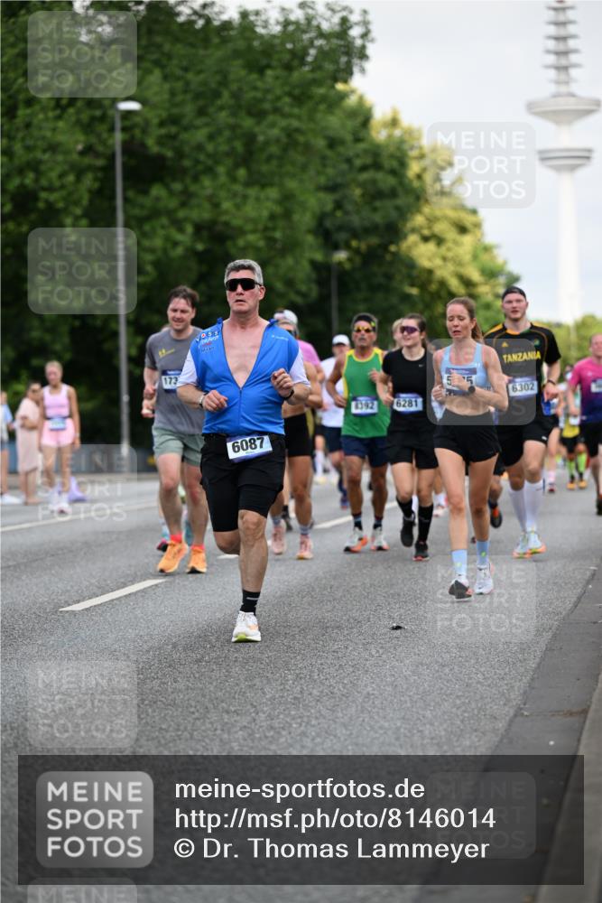 29.06.2025 - hella hamburg halbmarathon Dr. Thomas Lammeyer http://msf.ph/oto/8146014 29.06.2025 10:05:32 Kennedybrücke 1526, 1653, 1722, 2091, 2167, 2490, 2806, 2936, 2957, 3425, 3663, 3976, 4068, 4319, 4322, 4370, 5675, 6087, 6281, 0000, 6302, 6921, 6924, 7287, 7658, 7846, 8030, 8046, 8392, 8578, 8632, 8822, 9124, 9932, 10074, 10281, 10301, 10383, 10576, 10915, 11043 meine-sportfotos.de