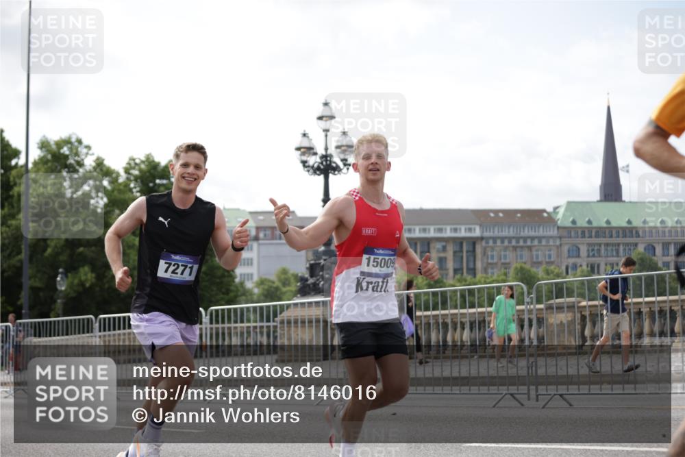 29.06.2025 - hella hamburg halbmarathon Jannik Wohlers http://msf.ph/oto/8146016 29.06.2025 10:10:42 Lombardsbrücke 1166, 1781, 2868, 4287, 5254, 5653, 7271, 7370, 8171, 8561, 10196, 11149, 12556, 12571, 12790, 12836, 14022, 14270, 15009, 15252, 15908, 17142, 17500, 19241 meine-sportfotos.de