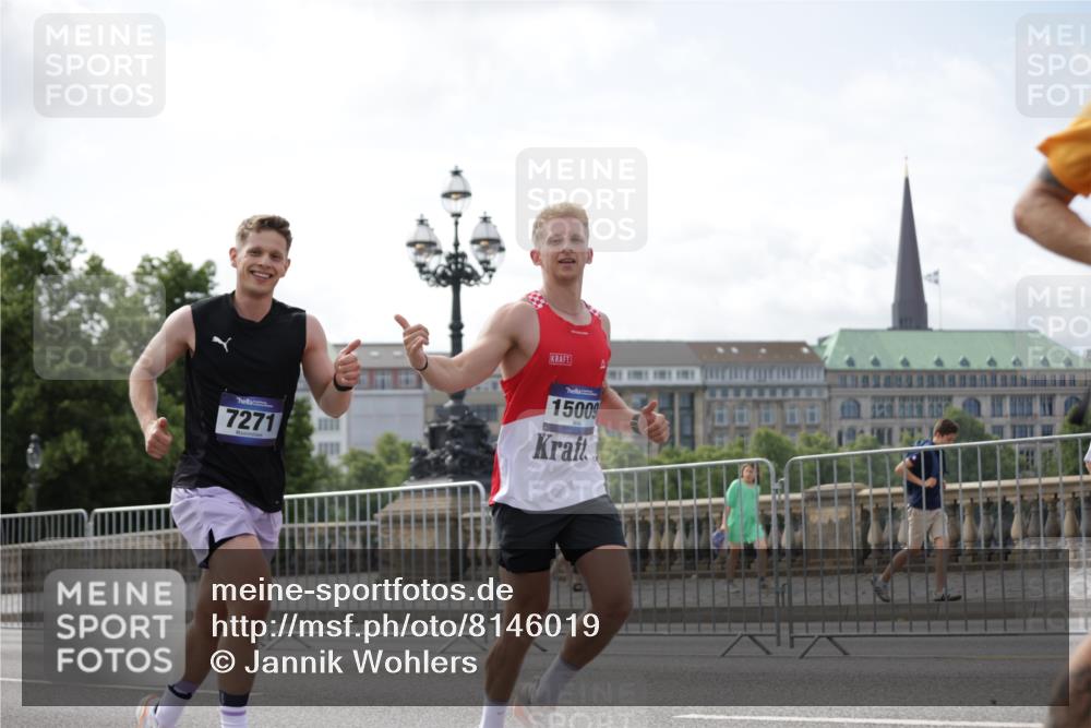 29.06.2025 - hella hamburg halbmarathon Jannik Wohlers http://msf.ph/oto/8146019 29.06.2025 10:10:42 Lombardsbrücke 1166, 1781, 2868, 4287, 5254, 5653, 7271, 7370, 8171, 8561, 10196, 11149, 12556, 12571, 12790, 12836, 14022, 14270, 15009, 15252, 15908, 17142, 17500, 19241 meine-sportfotos.de