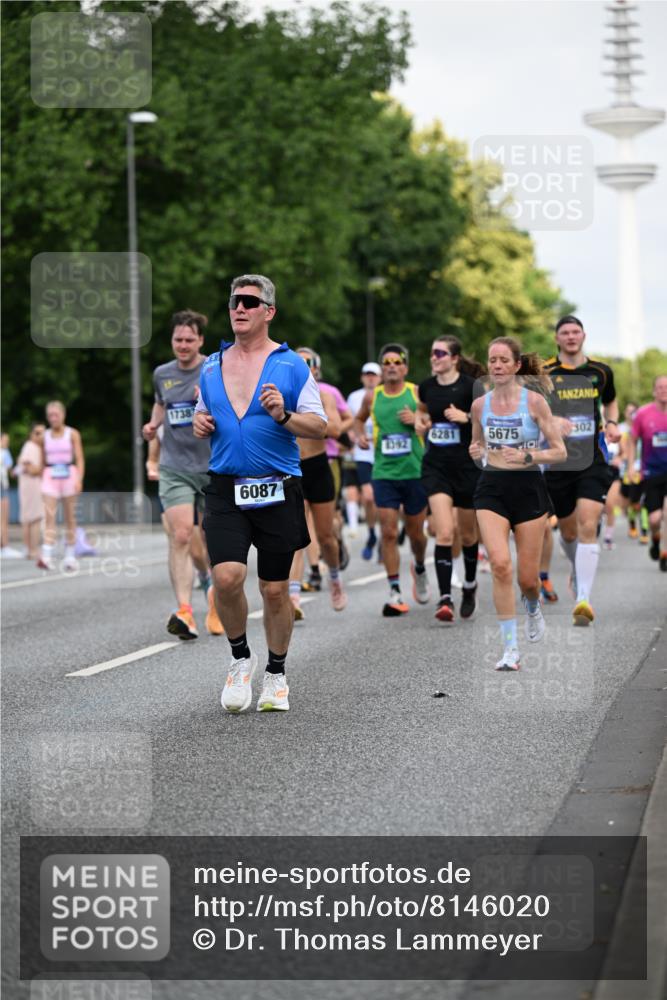 29.06.2025 - hella hamburg halbmarathon Dr. Thomas Lammeyer http://msf.ph/oto/8146020 29.06.2025 10:05:32 Kennedybrücke 1526, 1653, 1722, 2091, 2167, 2490, 2806, 2936, 2957, 3425, 3663, 3976, 4068, 4319, 4322, 4370, 5675, 6087, 6281, 0000, 6302, 6921, 6924, 7287, 7658, 7846, 8030, 8046, 8392, 8578, 8632, 8822, 9124, 9932, 10074, 10281, 10301, 10383, 10576, 10915, 11043 meine-sportfotos.de