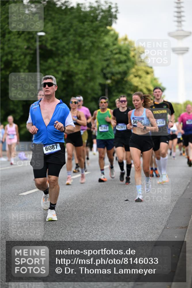 29.06.2025 - hella hamburg halbmarathon Dr. Thomas Lammeyer http://msf.ph/oto/8146033 29.06.2025 10:05:32 Kennedybrücke 1526, 1653, 1722, 2091, 2167, 2490, 2806, 2936, 2957, 3425, 3663, 3976, 4068, 4319, 4322, 4370, 5675, 6087, 6281, 0000, 6302, 6921, 6924, 7287, 7658, 7846, 8030, 8046, 8392, 8578, 8632, 8822, 9124, 9932, 10074, 10281, 10301, 10383, 10576, 10915, 11043 meine-sportfotos.de