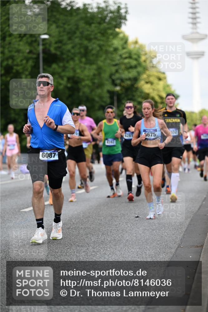 29.06.2025 - hella hamburg halbmarathon Dr. Thomas Lammeyer http://msf.ph/oto/8146036 29.06.2025 10:05:33 Kennedybrücke 1526, 1653, 1722, 1724, 2091, 2167, 2490, 2806, 2936, 2957, 3425, 3663, 3976, 4319, 4322, 4370, 5675, 6087, 6281, 0000, 6302, 6921, 6924, 7287, 7658, 7846, 8030, 8046, 8191, 8392, 8578, 8632, 8822, 9932, 10074, 10281, 10301, 10576, 10915, 11043 meine-sportfotos.de