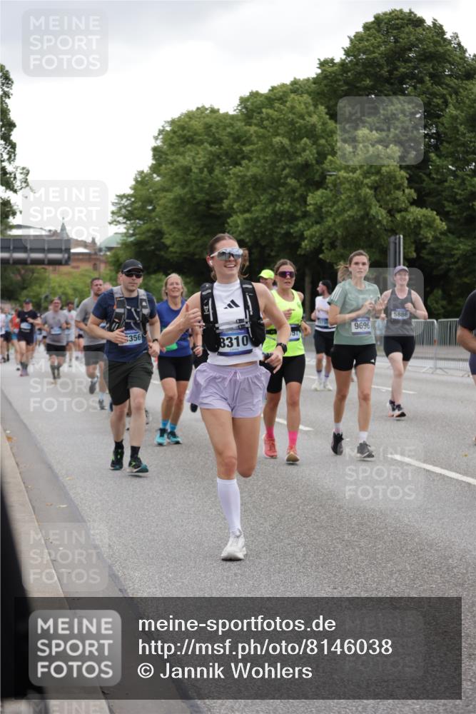 29.06.2025 - hella hamburg halbmarathon Jannik Wohlers http://msf.ph/oto/8146038 29.06.2025 10:47:28 Lombardsbrücke 1045, 1246, 1392, 1618, 1639, 1926, 2163, 2197, 2491, 2545, 2704, 2790, 3049, 4856, 5886, 7240, 7427, 7916, 8077, 8310, 8774, 9356, 9696, 9697, 10658, 10777, 10991, 11802, 11909, 11923, 12157, 12412, 12431, 12432, 12480, 12582, 13399, 14222, 14800, 15030, 15357, 15541, 15688, 15730, 16305, 16356, 17562, 17563, 19062 meine-sportfotos.de