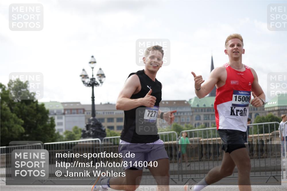 29.06.2025 - hella hamburg halbmarathon Jannik Wohlers http://msf.ph/oto/8146040 29.06.2025 10:10:43 Lombardsbrücke 1723, 1781, 2868, 4287, 5254, 5653, 7271, 7370, 8171, 8206, 8207, 8561, 10196, 11149, 12556, 12571, 12790, 12836, 14022, 14270, 15009, 15252, 15908, 17142, 17500, 19241 meine-sportfotos.de