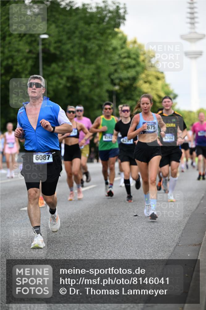 29.06.2025 - hella hamburg halbmarathon Dr. Thomas Lammeyer http://msf.ph/oto/8146041 29.06.2025 10:05:33 Kennedybrücke 1526, 1653, 1722, 1724, 2091, 2167, 2490, 2806, 2936, 2957, 3425, 3663, 3976, 4319, 4322, 4370, 5675, 6087, 6281, 0000, 6302, 6921, 6924, 7287, 7658, 7846, 8030, 8046, 8191, 8392, 8578, 8632, 8822, 9932, 10074, 10281, 10301, 10576, 10915, 11043 meine-sportfotos.de