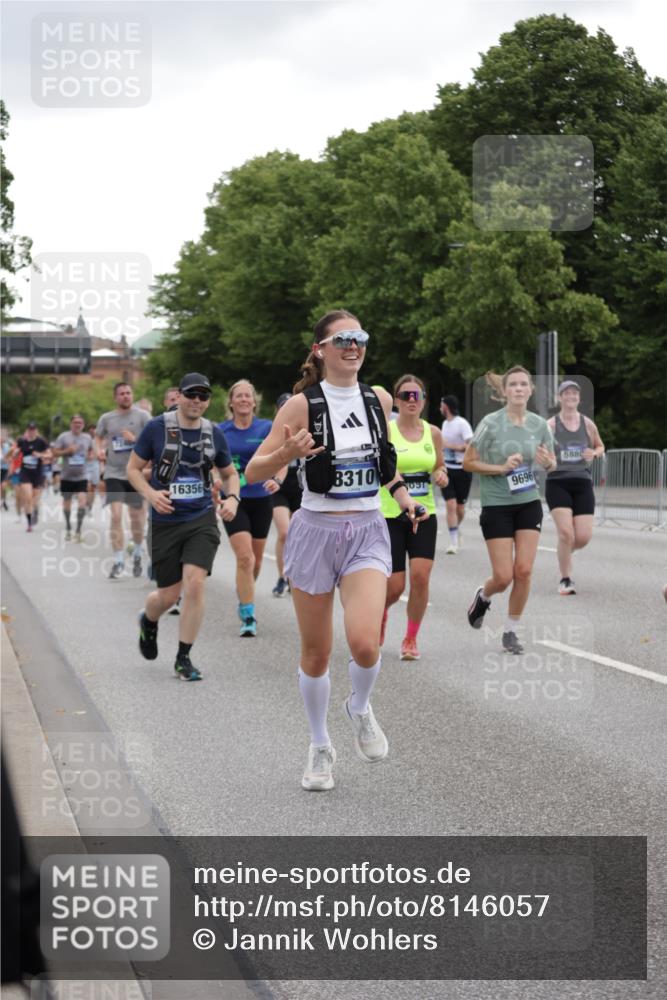 29.06.2025 - hella hamburg halbmarathon Jannik Wohlers http://msf.ph/oto/8146057 29.06.2025 10:47:28 Lombardsbrücke 1045, 1246, 1392, 1618, 1639, 1926, 2163, 2197, 2491, 2545, 2704, 2790, 3049, 4856, 5886, 7240, 7427, 7916, 8077, 8310, 8774, 9356, 9696, 9697, 10658, 10777, 10991, 11802, 11909, 11923, 12157, 12412, 12431, 12432, 12480, 12582, 13399, 14222, 14800, 15030, 15357, 15541, 15688, 15730, 16305, 16356, 17562, 17563, 19062 meine-sportfotos.de