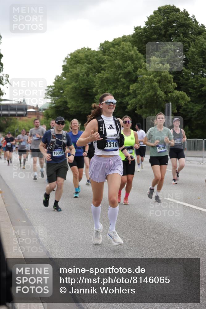 29.06.2025 - hella hamburg halbmarathon Jannik Wohlers http://msf.ph/oto/8146065 29.06.2025 10:47:28 Lombardsbrücke 1045, 1246, 1392, 1618, 1639, 1926, 2163, 2197, 2491, 2545, 2704, 2790, 3049, 4856, 5886, 7240, 7427, 7916, 8077, 8310, 8774, 9356, 9696, 9697, 10658, 10777, 10991, 11802, 11909, 11923, 12157, 12412, 12431, 12432, 12480, 12582, 13399, 14222, 14800, 15030, 15357, 15541, 15688, 15730, 16305, 16356, 17562, 17563, 19062 meine-sportfotos.de