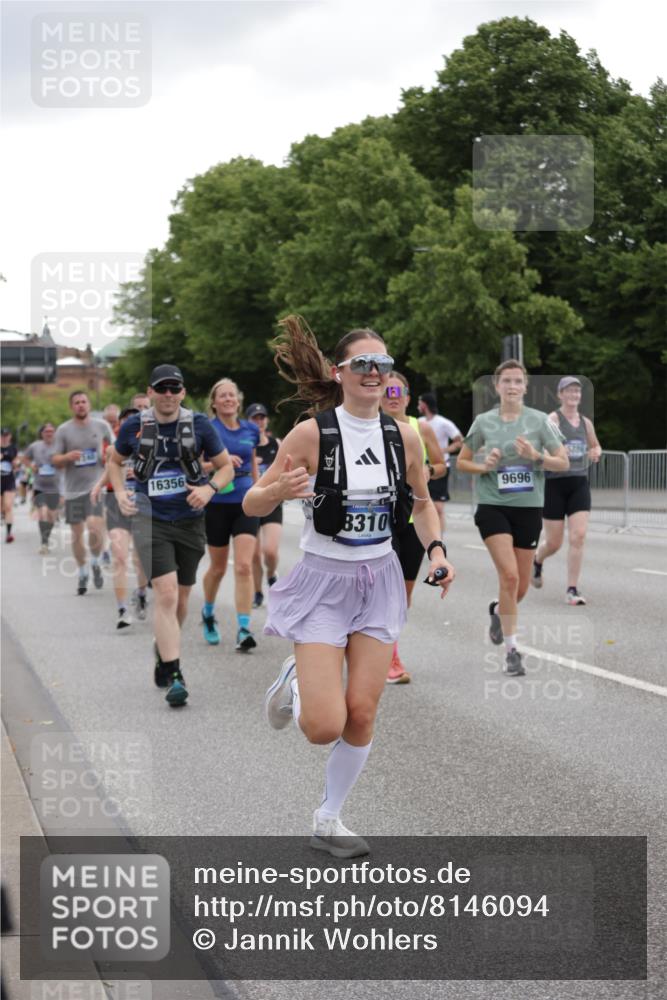 29.06.2025 - hella hamburg halbmarathon Jannik Wohlers http://msf.ph/oto/8146094 29.06.2025 10:47:28 Lombardsbrücke 1045, 1246, 1392, 1618, 1639, 1926, 2163, 2197, 2491, 2545, 2704, 2790, 3049, 4856, 5886, 7240, 7427, 7916, 8077, 8310, 8774, 9356, 9696, 9697, 10658, 10777, 10991, 11802, 11909, 11923, 12157, 12412, 12431, 12432, 12480, 12582, 13399, 14222, 14800, 15030, 15357, 15541, 15688, 15730, 16305, 16356, 17562, 17563, 19062 meine-sportfotos.de