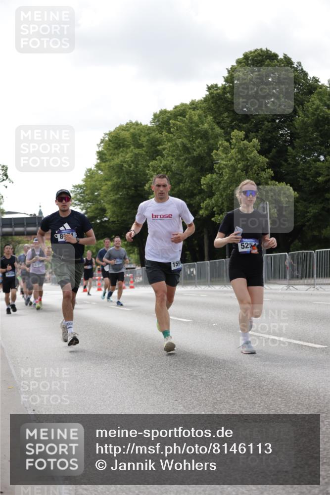 29.06.2025 - hella hamburg halbmarathon Jannik Wohlers http://msf.ph/oto/8146113 29.06.2025 10:10:48 Lombardsbrücke 1723, 2868, 3837, 4287, 5254, 5653, 7271, 8171, 8206, 8207, 8368, 8561, 9119, 10196, 11149, 12286, 12556, 12571, 12836, 13603, 14022, 14149, 15009, 15252, 15908, 16383, 17142, 17500, 17787, 19241 meine-sportfotos.de