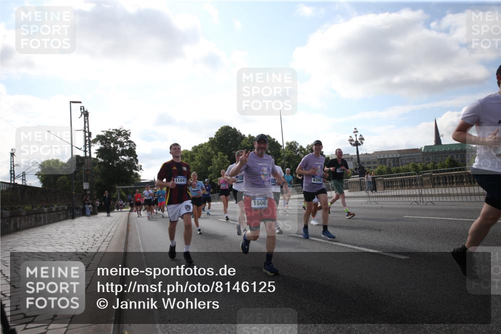 29.06.2025 - hella hamburg halbmarathon Jannik Wohlers http://msf.ph/oto/8146125 29.06.2025 09:58:47 Lombardsbrücke 1506, 1715, 1719, 1972, 2741, 2911, 3037, 3112, 3715, 4467, 4839, 5391, 5420, 5457, 5458, 5492, 5866, 6390, 6399, 7033, 7129, 7130, 7232, 7395, 7864, 8509, 8772, 8798, 9884, 10266, 10519, 11041, 11068, 11542, 11588, 11589, 11604, 11625, 11689, 12014, 12186, 12406, 12495, 12527, 12949, 13792, 13869, 15156, 15407, 15446, 15686, 15856, 15884, 16334, 16467, 16868, 17198, 17383, 18133, 18181, 18746, 18835, 19047 meine-sportfotos.de