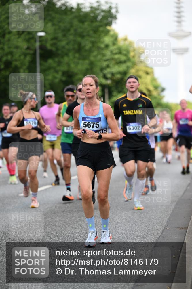 29.06.2025 - hella hamburg halbmarathon Dr. Thomas Lammeyer http://msf.ph/oto/8146179 29.06.2025 10:05:34 Kennedybrücke 1526, 1653, 1722, 1724, 2091, 2167, 2490, 2806, 2936, 2957, 3425, 3663, 3976, 4319, 4322, 4370, 5675, 6087, 6281, 0000, 6302, 6921, 6924, 7287, 7658, 7846, 8030, 8046, 8191, 8392, 8578, 8632, 8822, 8926, 10074, 10281, 10301, 10576, 10915, 11043 meine-sportfotos.de