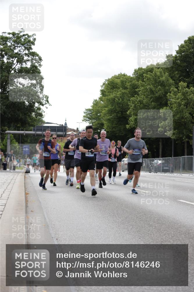 29.06.2025 - hella hamburg halbmarathon Jannik Wohlers http://msf.ph/oto/8146246 29.06.2025 10:10:51 Lombardsbrücke 1723, 2868, 3837, 5254, 5653, 7271, 8171, 8206, 8207, 8368, 8561, 9119, 10196, 10372, 11149, 11755, 12286, 12571, 12836, 13603, 14022, 14149, 15009, 15252, 15908, 16383, 17142, 17500, 17787, 18382, 19172, 19241 meine-sportfotos.de