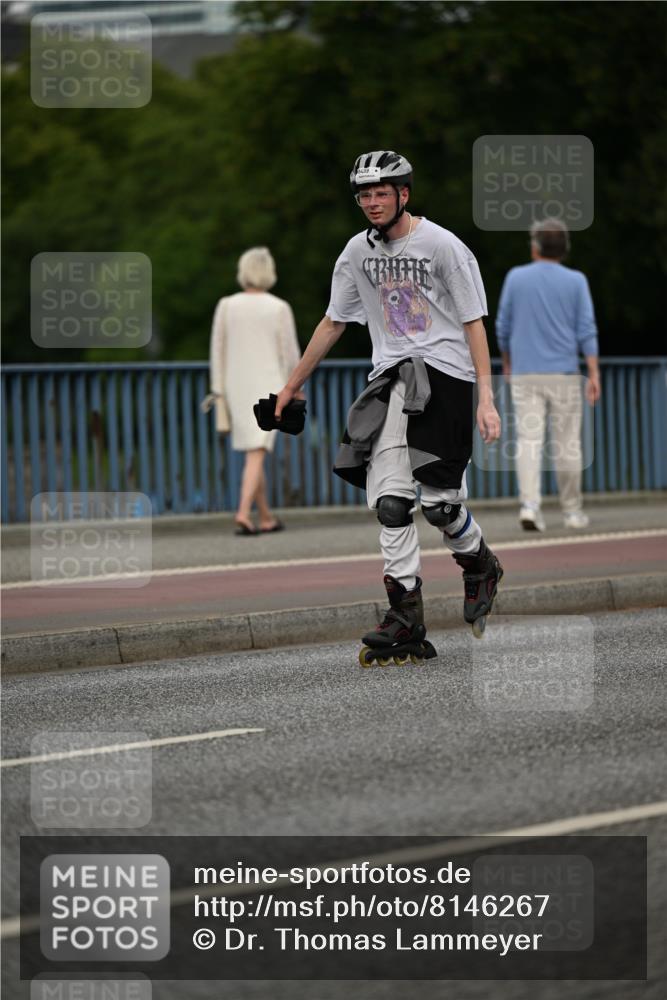 29.06.2025 - hella hamburg halbmarathon Dr. Thomas Lammeyer http://msf.ph/oto/8146267 29.06.2025 09:16:41 Kennedybrücke  meine-sportfotos.de