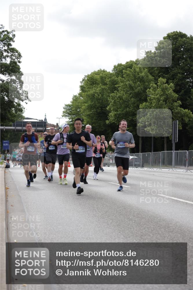 29.06.2025 - hella hamburg halbmarathon Jannik Wohlers http://msf.ph/oto/8146280 29.06.2025 10:10:51 Lombardsbrücke 1723, 2868, 3837, 5254, 5653, 7271, 8171, 8206, 8207, 8368, 8561, 9119, 10196, 10372, 11149, 11755, 12286, 12571, 12836, 13603, 14022, 14149, 15009, 15252, 15908, 16383, 17142, 17500, 17787, 18382, 19172, 19241 meine-sportfotos.de