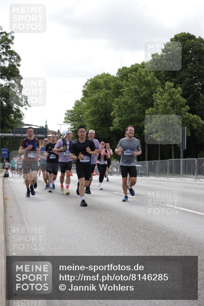 29.06.2025 - hella hamburg halbmarathon Jannik Wohlers http://msf.ph/oto/8146285 29.06.2025 10:10:51 Lombardsbrücke 1723, 2868, 3837, 5254, 5653, 7271, 8171, 8206, 8207, 8368, 8561, 9119, 10196, 10372, 11149, 11755, 12286, 12571, 12836, 13603, 14022, 14149, 15009, 15252, 15908, 16383, 17142, 17500, 17787, 18382, 19172, 19241 meine-sportfotos.de