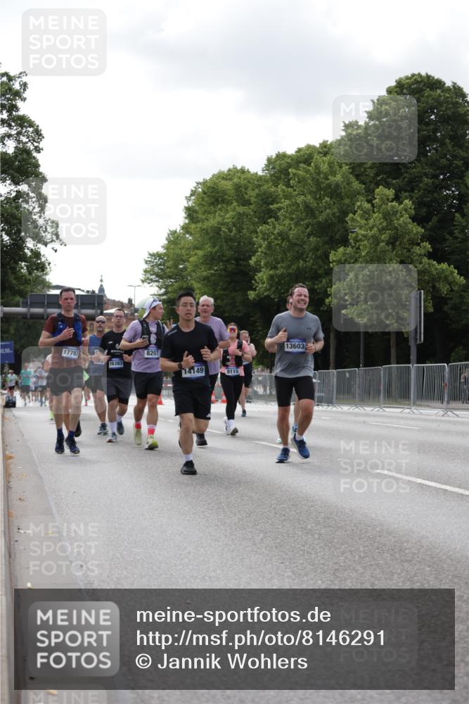 29.06.2025 - hella hamburg halbmarathon Jannik Wohlers http://msf.ph/oto/8146291 29.06.2025 10:10:51 Lombardsbrücke 1723, 2868, 3837, 5254, 5653, 7271, 8171, 8206, 8207, 8368, 8561, 9119, 10196, 10372, 11149, 11755, 12286, 12571, 12836, 13603, 14022, 14149, 15009, 15252, 15908, 16383, 17142, 17500, 17787, 18382, 19172, 19241 meine-sportfotos.de