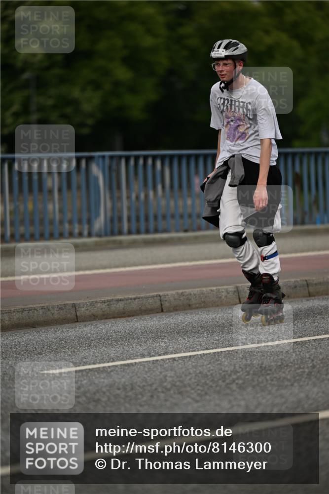 29.06.2025 - hella hamburg halbmarathon Dr. Thomas Lammeyer http://msf.ph/oto/8146300 29.06.2025 09:16:42 Kennedybrücke  meine-sportfotos.de