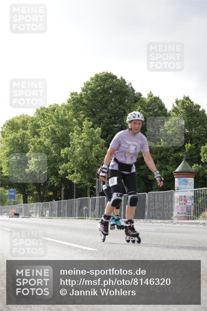 29.06.2025 - hella hamburg halbmarathon Jannik Wohlers http://msf.ph/oto/8146320 29.06.2025 09:09:05 Lombardsbrücke  meine-sportfotos.de