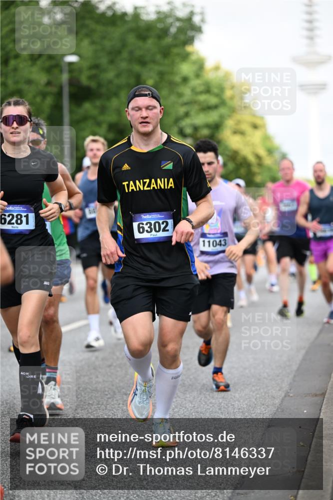 29.06.2025 - hella hamburg halbmarathon Dr. Thomas Lammeyer http://msf.ph/oto/8146337 29.06.2025 10:05:36 Kennedybrücke 1526, 1653, 1722, 1724, 2091, 2167, 2490, 2806, 2936, 2957, 3425, 3663, 3976, 4319, 4322, 4370, 5603, 5675, 6087, 6281, 0000, 6302, 6921, 7287, 7658, 7846, 8030, 8046, 8191, 8392, 8578, 8632, 8822, 8926, 10074, 10281, 10301, 10576, 10915, 11043 meine-sportfotos.de