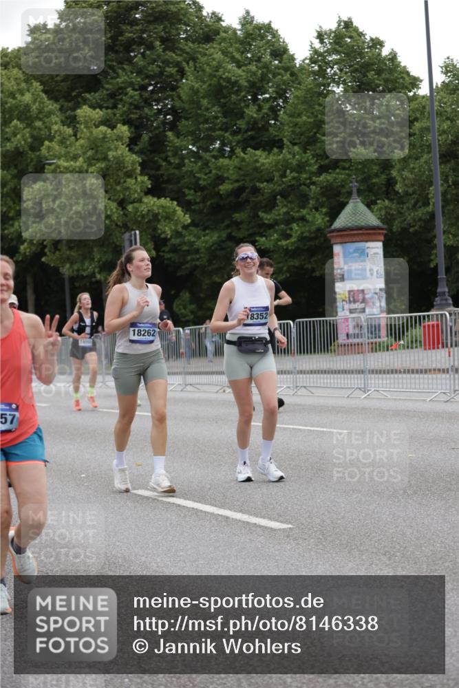 29.06.2025 - hella hamburg halbmarathon Jannik Wohlers http://msf.ph/oto/8146338 29.06.2025 10:47:40 Lombardsbrücke 1157, 1174, 1175, 1392, 1701, 2037, 2163, 2197, 2418, 2650, 2958, 3468, 3679, 3933, 4327, 4856, 5886, 5952, 7240, 7393, 7394, 7916, 8077, 8521, 8774, 9356, 9921, 10777, 10794, 11548, 11742, 11781, 12104, 12157, 12480, 13377, 13529, 13861, 14050, 14222, 15357, 15541, 15730, 15743, 16141, 16722, 17325, 17339, 17562, 17563, 17957, 18001, 18262, 18352, 18480, 19101 meine-sportfotos.de