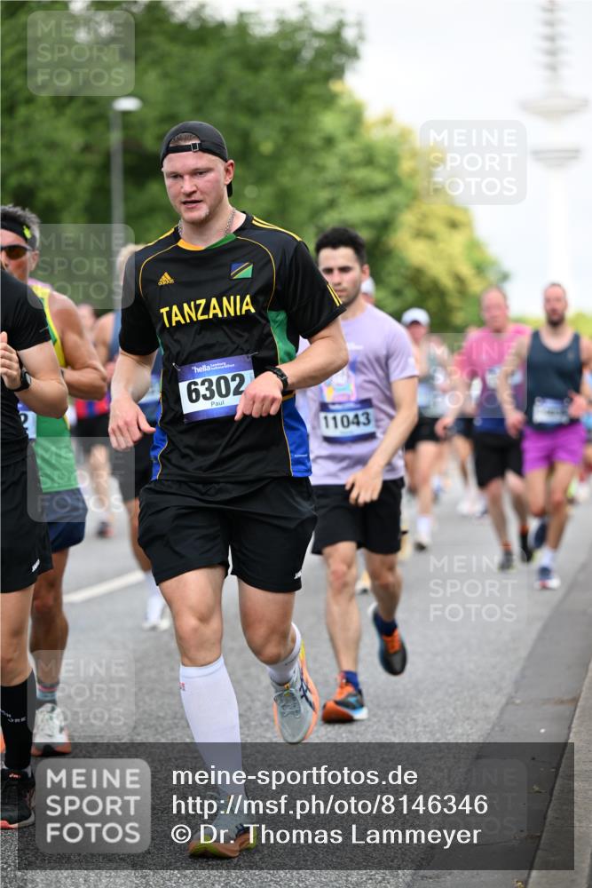 29.06.2025 - hella hamburg halbmarathon Dr. Thomas Lammeyer http://msf.ph/oto/8146346 29.06.2025 10:05:36 Kennedybrücke 1526, 1653, 1722, 1724, 2091, 2167, 2490, 2806, 2936, 2957, 3425, 3663, 3976, 4319, 4322, 4370, 5603, 5675, 6087, 6281, 0000, 6302, 6921, 7287, 7658, 7846, 8030, 8046, 8191, 8392, 8578, 8632, 8822, 8926, 10074, 10281, 10301, 10576, 10915, 11043 meine-sportfotos.de