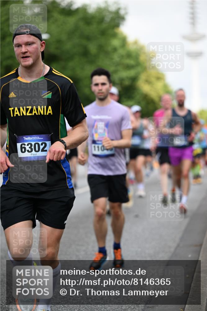 29.06.2025 - hella hamburg halbmarathon Dr. Thomas Lammeyer http://msf.ph/oto/8146365 29.06.2025 10:05:37 Kennedybrücke 1464, 1526, 1653, 1722, 1724, 2091, 2167, 2490, 2591, 2806, 2957, 3039, 3425, 3663, 3976, 4319, 4322, 4370, 5602, 5603, 5675, 6087, 6281, 0000, 6302, 6921, 7189, 7223, 7287, 7658, 7846, 8030, 8046, 8191, 8392, 8578, 8632, 8822, 8926, 9230, 10074, 10281, 10301, 10576, 10915, 11043 meine-sportfotos.de
