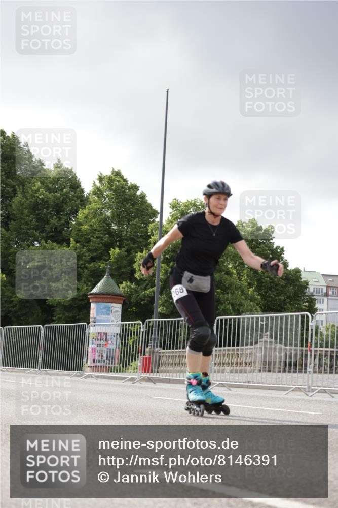29.06.2025 - hella hamburg halbmarathon Jannik Wohlers http://msf.ph/oto/8146391 29.06.2025 09:09:07 Lombardsbrücke  meine-sportfotos.de