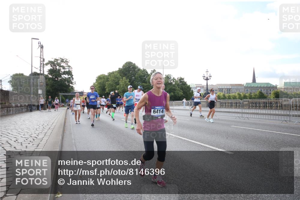 29.06.2025 - hella hamburg halbmarathon Jannik Wohlers http://msf.ph/oto/8146396 29.06.2025 09:59:08 Lombardsbrücke 1319, 1334, 1366, 1595, 1642, 1955, 2282, 2391, 2432, 2630, 3112, 3279, 3668, 4426, 4837, 5299, 5465, 6414, 6415, 6416, 7037, 7395, 7833, 8520, 8542, 8652, 8846, 8929, 9142, 9488, 9903, 9907, 9922, 9984, 10020, 10518, 11039, 11625, 12446, 12544, 12778, 12909, 12910, 12912, 13841, 13912, 14605, 14823, 14948, 15000, 15197, 15269, 15408, 15441, 15524, 16095, 16189, 16531, 16574, 16679, 17045, 17455, 17769, 17848, 17967, 18200, 18202 meine-sportfotos.de