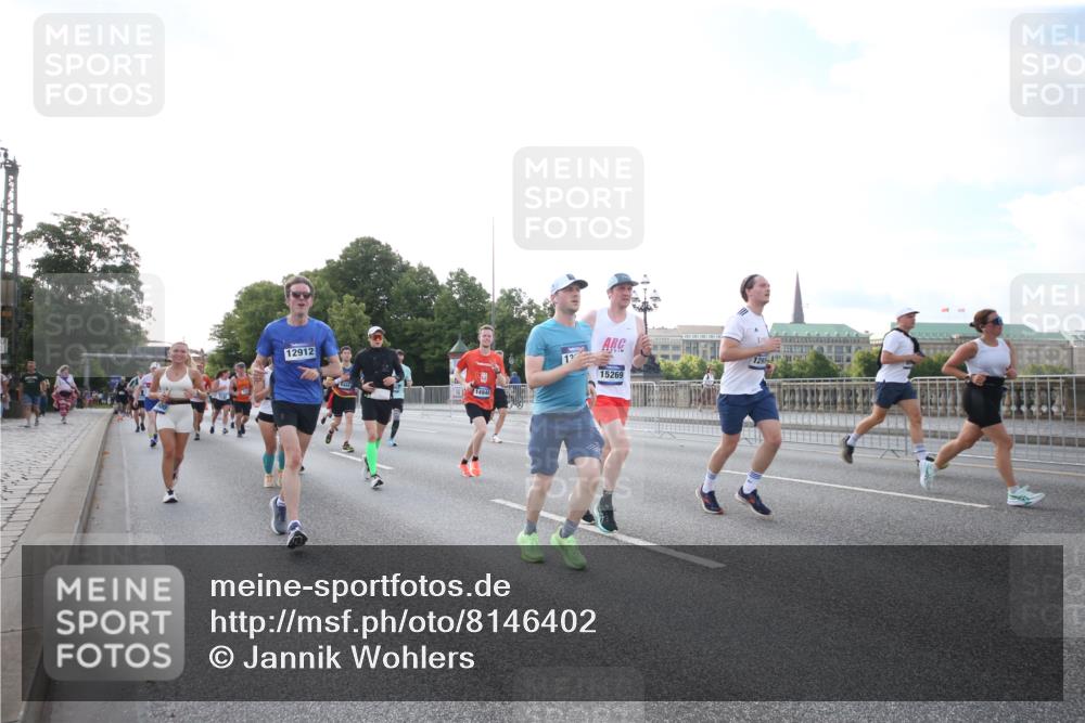 29.06.2025 - hella hamburg halbmarathon Jannik Wohlers http://msf.ph/oto/8146402 29.06.2025 09:59:09 Lombardsbrücke 1319, 1334, 1366, 1595, 1642, 1955, 2282, 2391, 2432, 2630, 3279, 3668, 4426, 4837, 5299, 5465, 6414, 6415, 6416, 7037, 7833, 8520, 8542, 8652, 8846, 8929, 9142, 9488, 9903, 9907, 9922, 9984, 10020, 10518, 11039, 11568, 12446, 12544, 12778, 12909, 12910, 12912, 13589, 13841, 13912, 14605, 14823, 14948, 15000, 15179, 15197, 15263, 15269, 15408, 15441, 15524, 16095, 16189, 16531, 16574, 16679, 17045, 17455, 17769, 17848, 17967, 18200, 18202 meine-sportfotos.de
