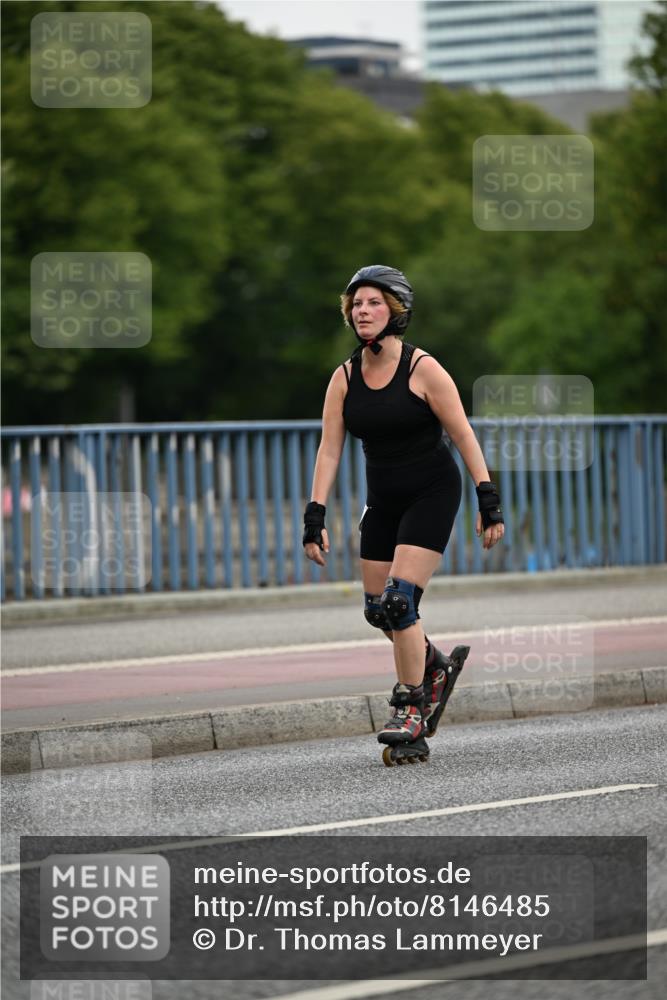 29.06.2025 - hella hamburg halbmarathon Dr. Thomas Lammeyer http://msf.ph/oto/8146485 29.06.2025 09:17:54 Kennedybrücke  meine-sportfotos.de